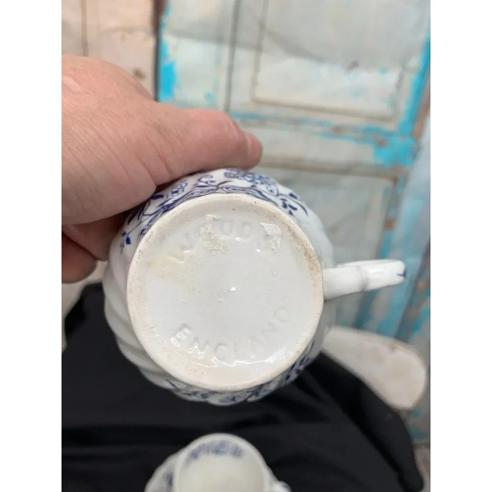 3 Wood & Sons England , ironStone Old Staffordshire Cup and Saucers - Picture 6 of 8